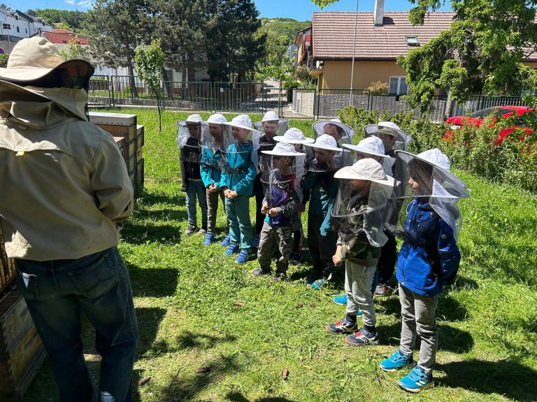 EXKURZIA ZA VČIELKAMI – 1. ročník