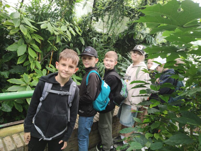 Návšteva botanickej záhrady očarila našich štvrtákov